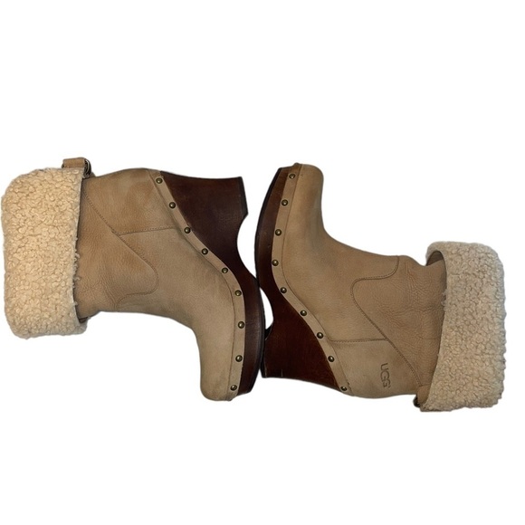 Ugg Carnegie Beige Nubuck Shearling Lined Wedge Boots Size 10 GUC - Picture 9 of 15